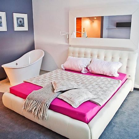 Loft Suite ウッチ エクステリア 写真