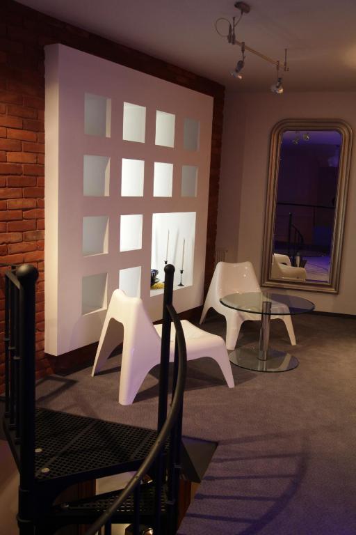 Loft Suite ウッチ 部屋 写真